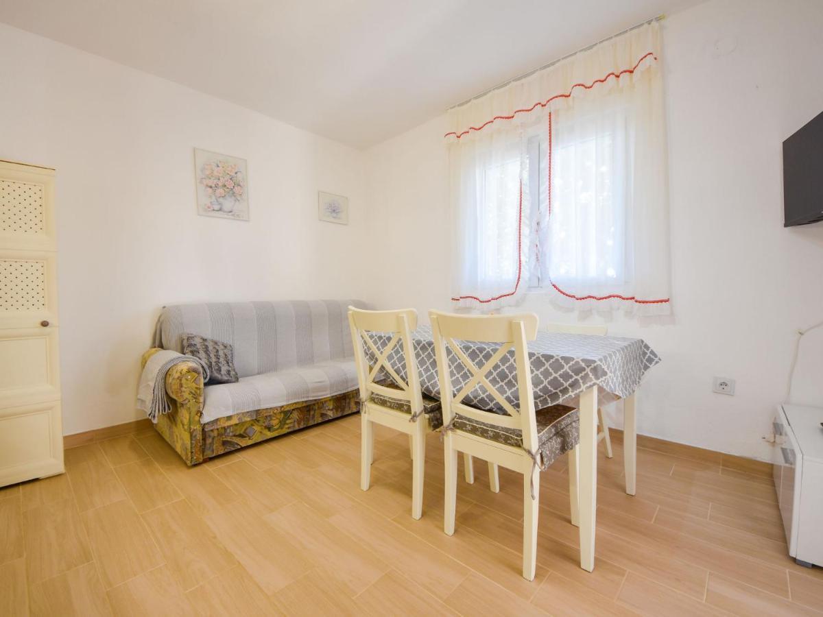 Apartment Vukic-5 By Interhome Starigrad Paklenica Exterior foto